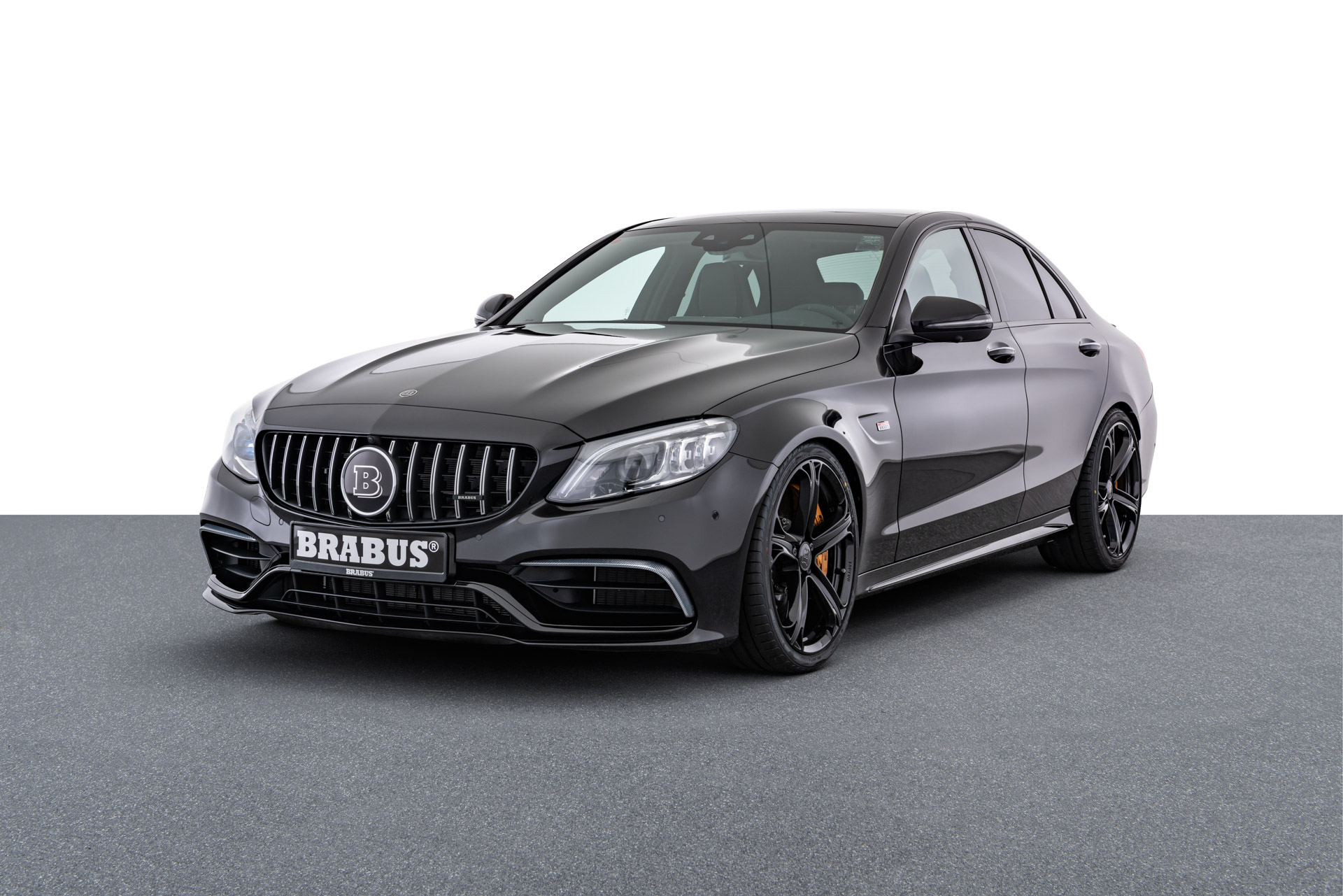 Мерседес c63 amg brabus